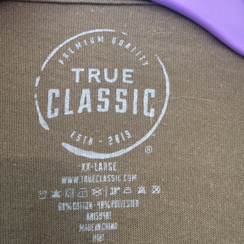 True Classic Men’s XXL T-Shirt | Premium Fitted Tee | Good Condition - Picture 2 of 3